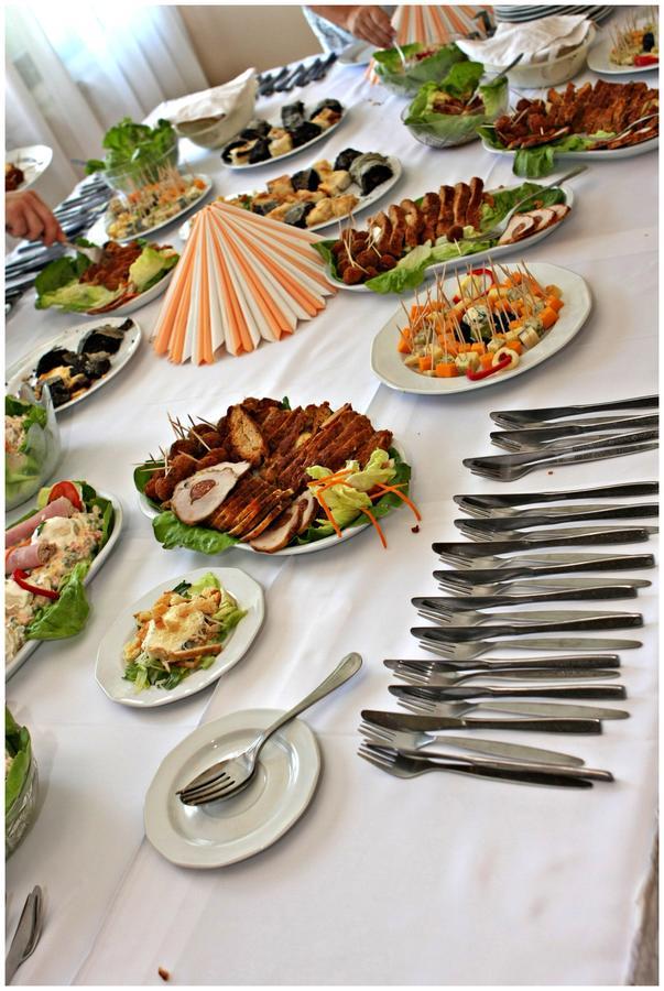 Sztar Motel Etterem Balassagyarmat 外观 照片