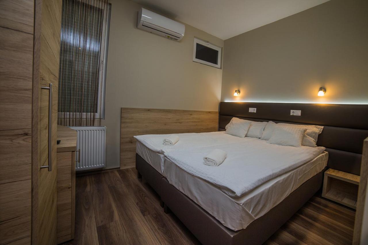 Sztar Motel Etterem Balassagyarmat 外观 照片